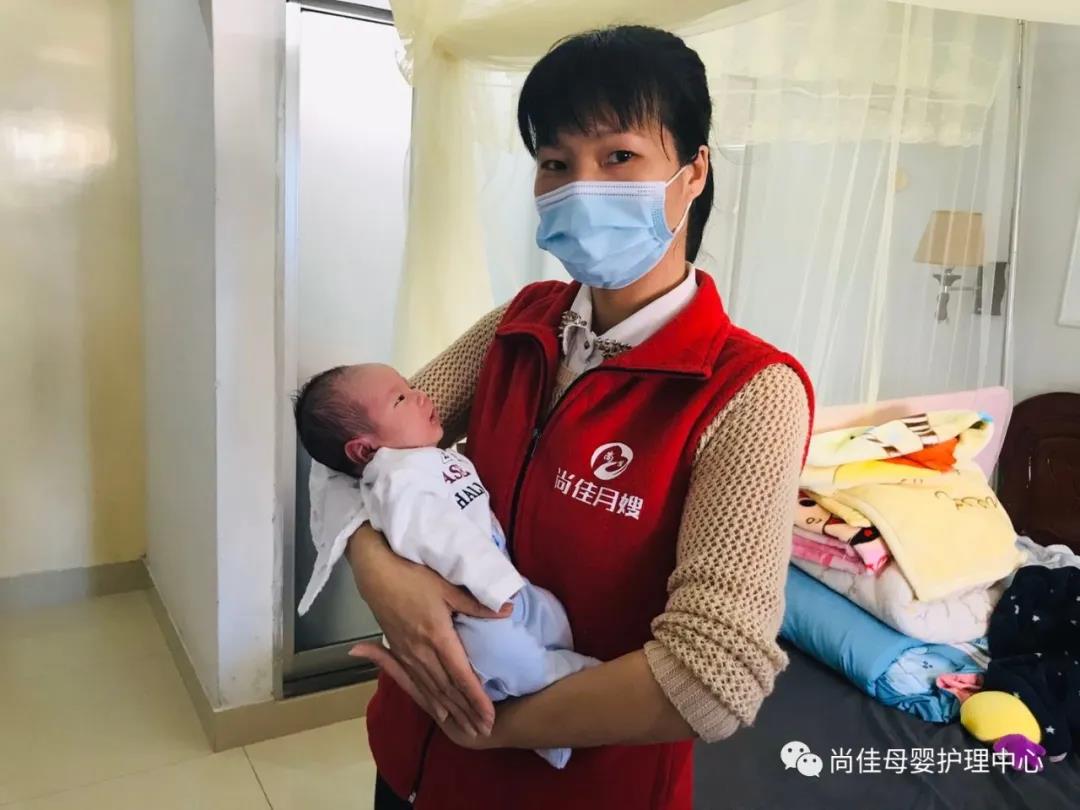 尚佳專業(yè)月嫂丨預(yù)防丨乳腺炎，怎么辦？
